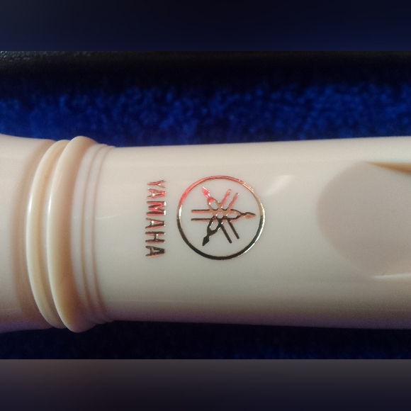 YAMAHA Soprano Descant Recorder Baroque YRS-24B with bag - Picture 4 of 4